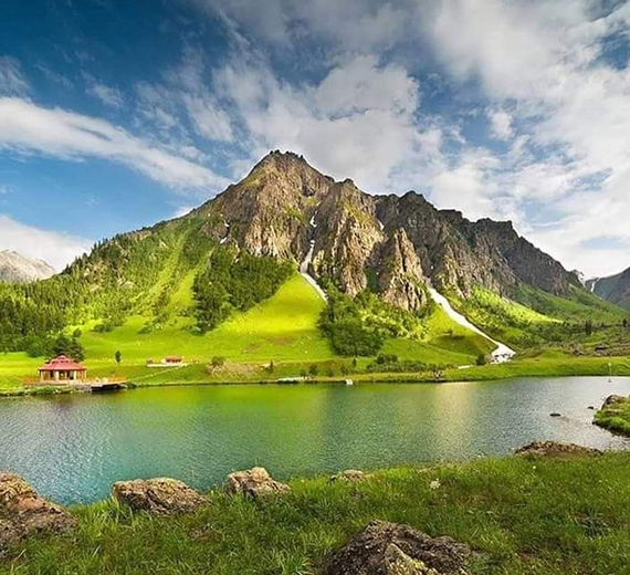 Road Trip to Minimarg & Deosai Plains